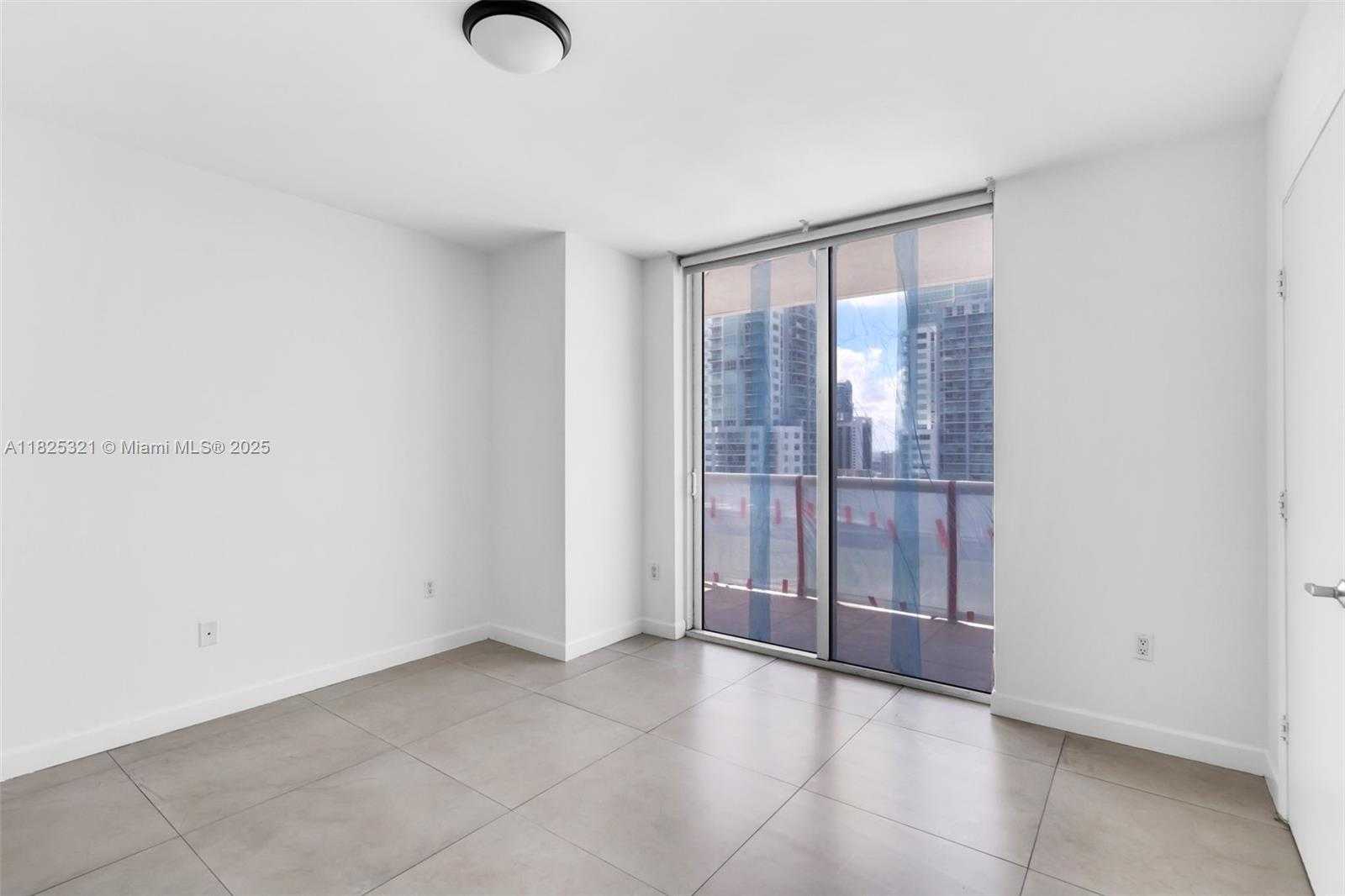 Small Image of 50 Biscayne Blvd, Miami, FL 33132, USA Number 40