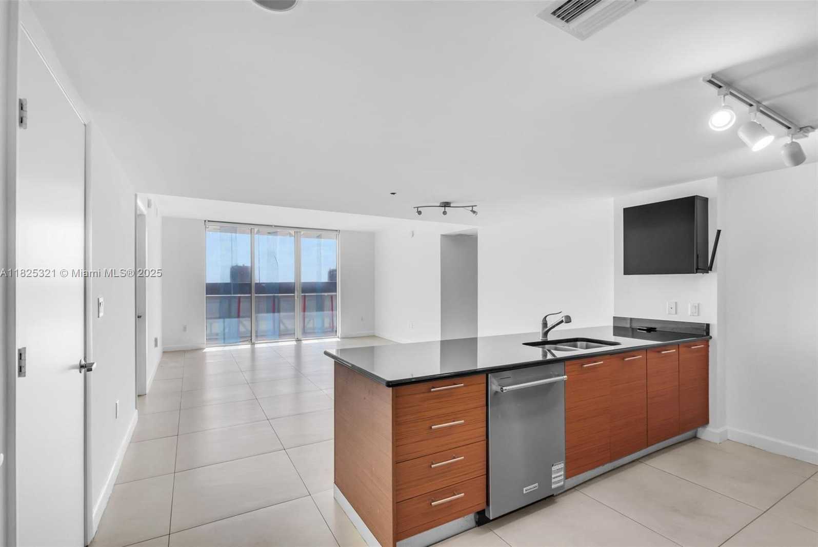 Small Image of 50 Biscayne Blvd, Miami, FL 33132, USA Number 48