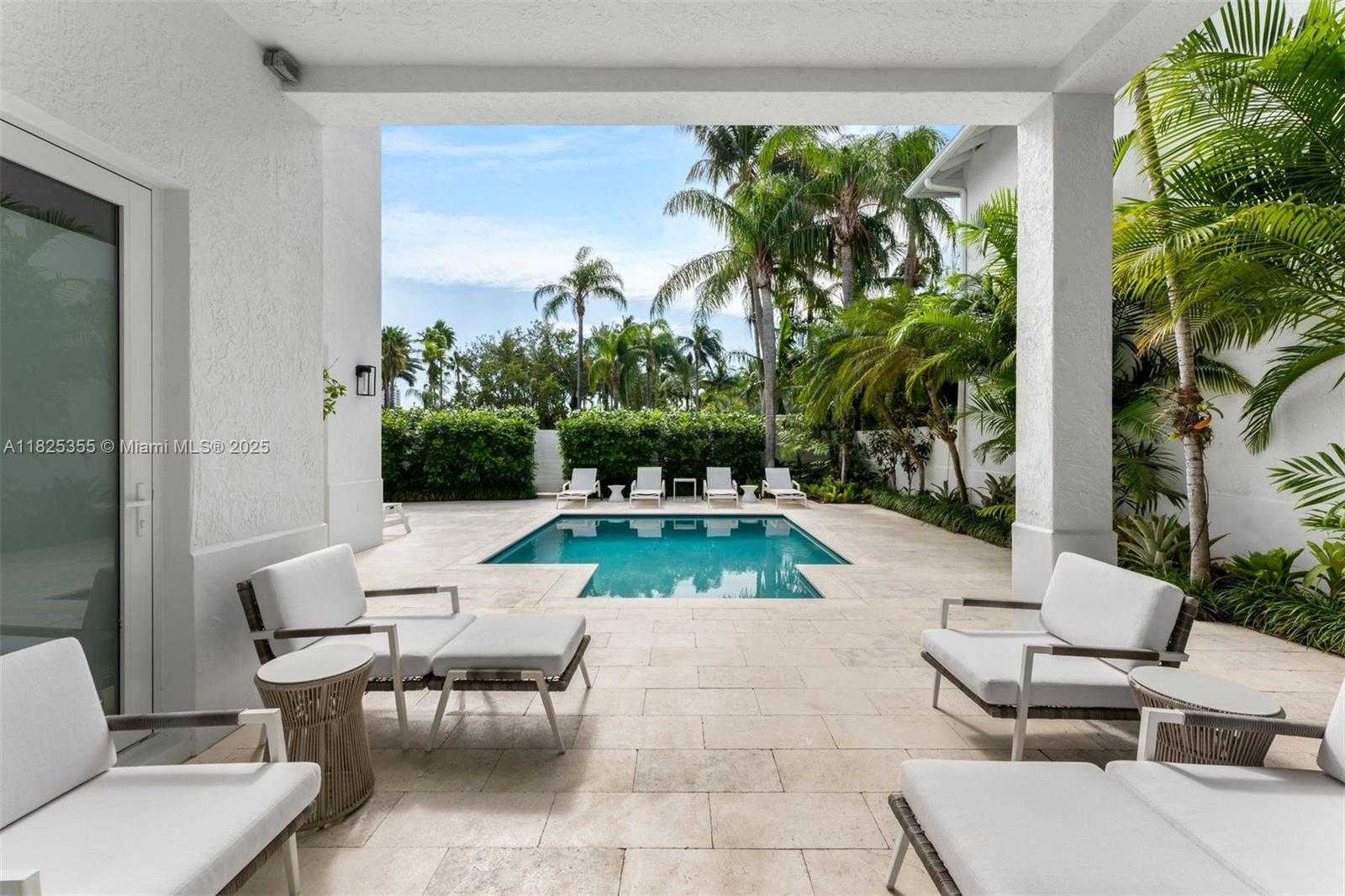 Small Image of 3 TURTLE WALK, Key Biscayne Number 36