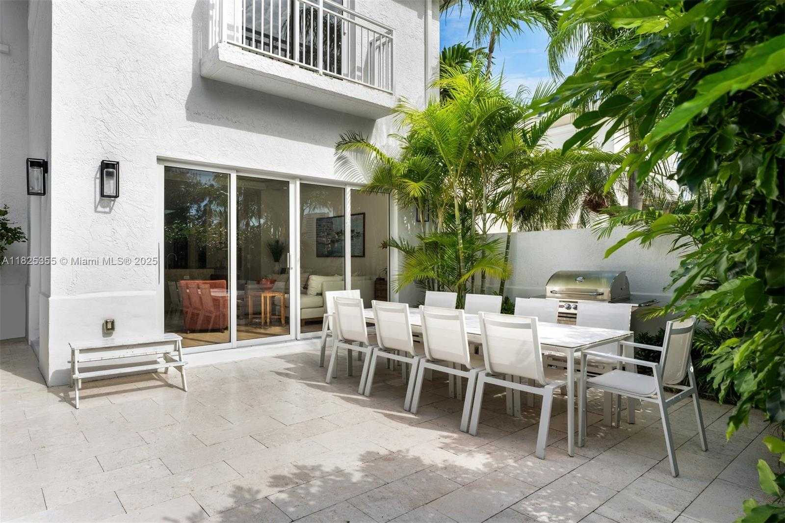 Small Image of 3 TURTLE WALK, Key Biscayne Number 40