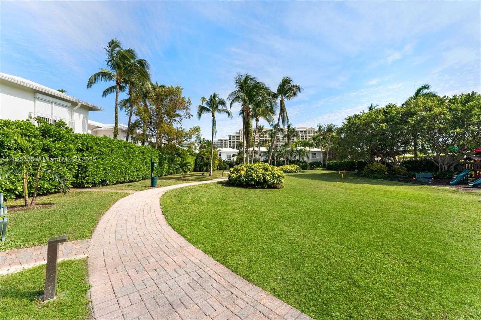 Small Image of 3 TURTLE WALK, Key Biscayne Number 42