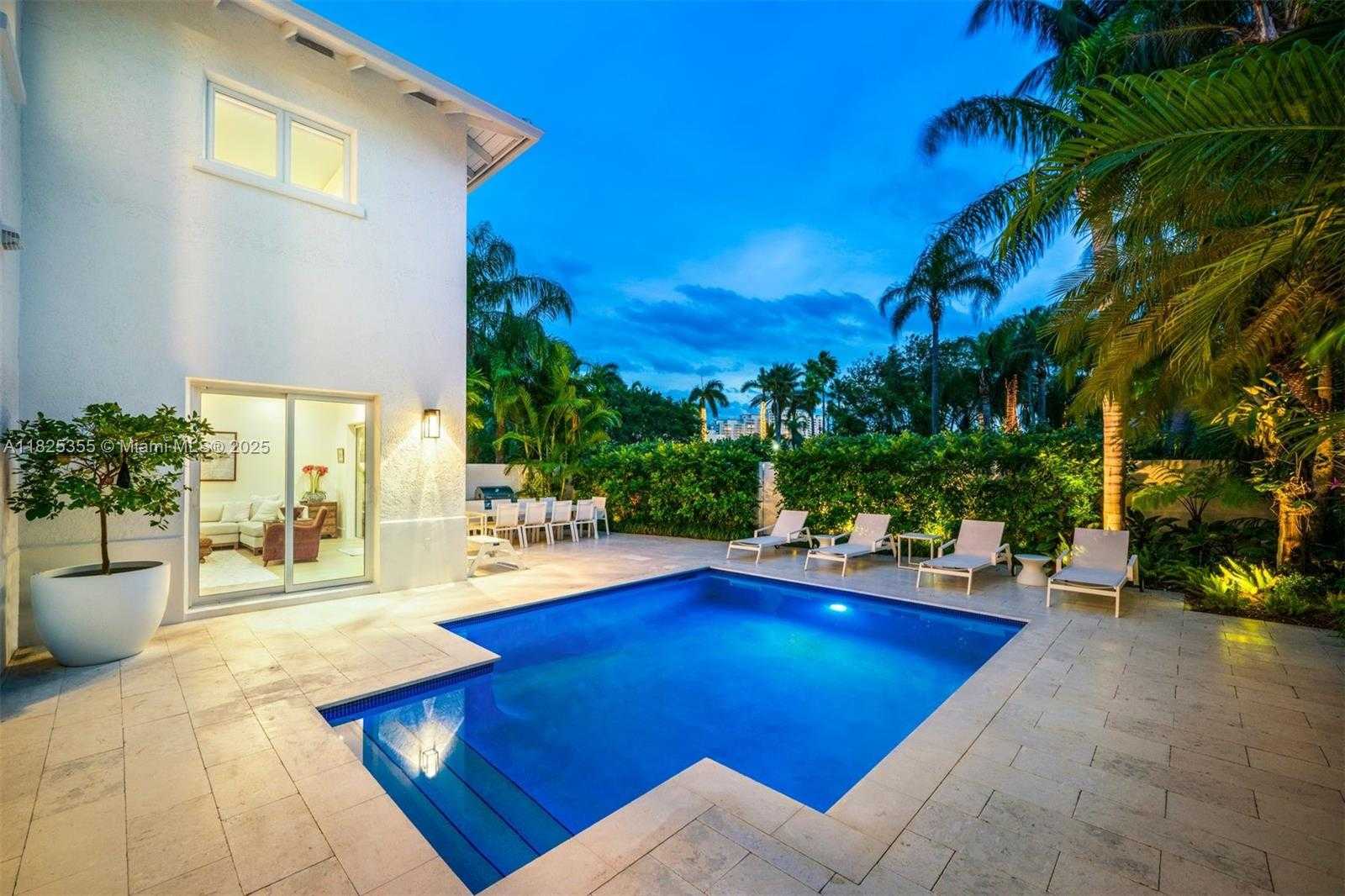 Small Image of 3 TURTLE WALK, Key Biscayne Number 44