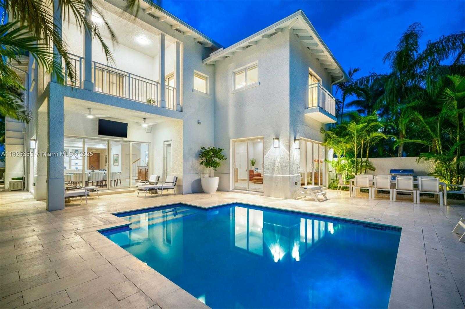 Small Image of 3 TURTLE WALK, Key Biscayne Number 48