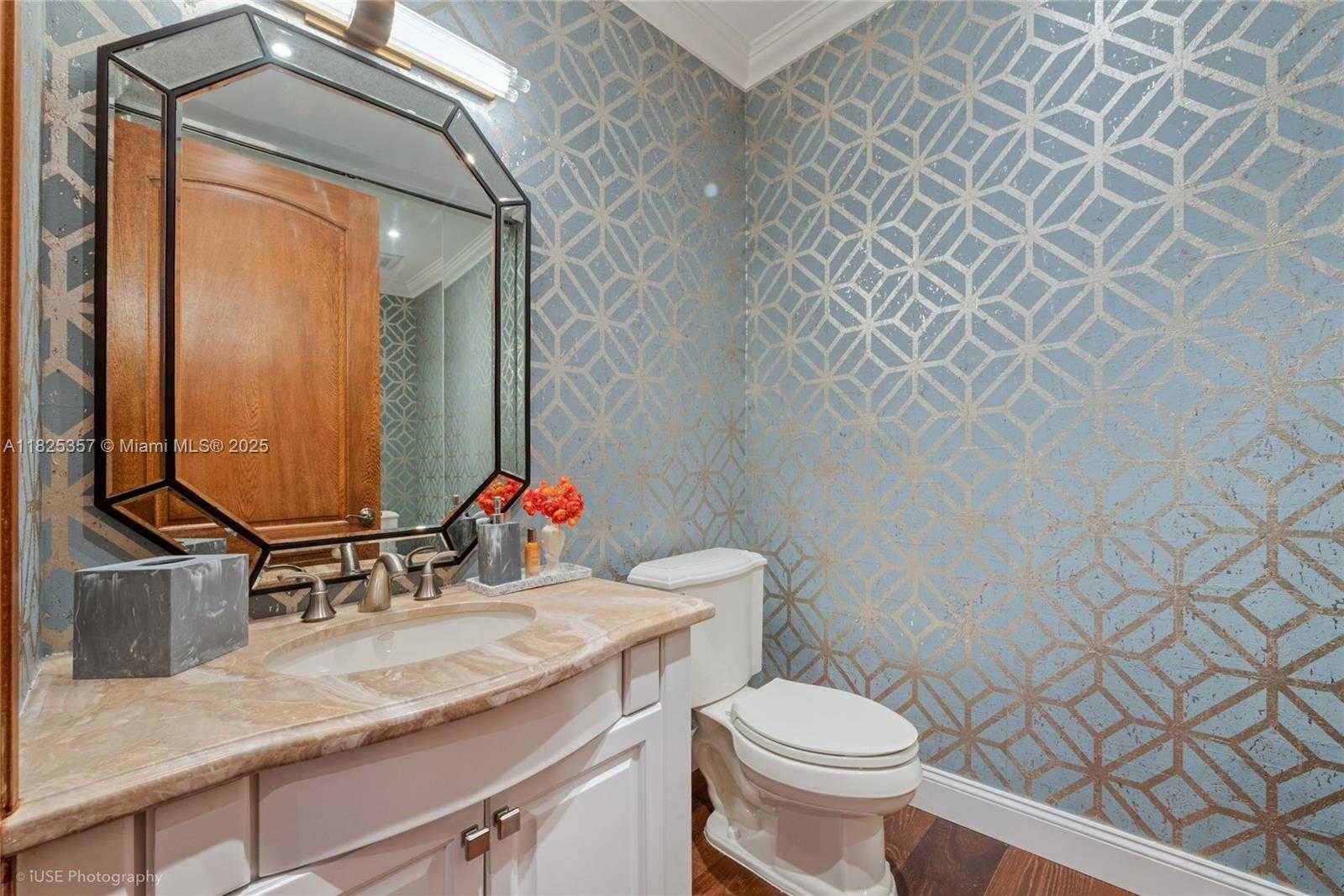 Small Image of 7405 SOUTH WEST 104TH ST, Pinecrest Number 13