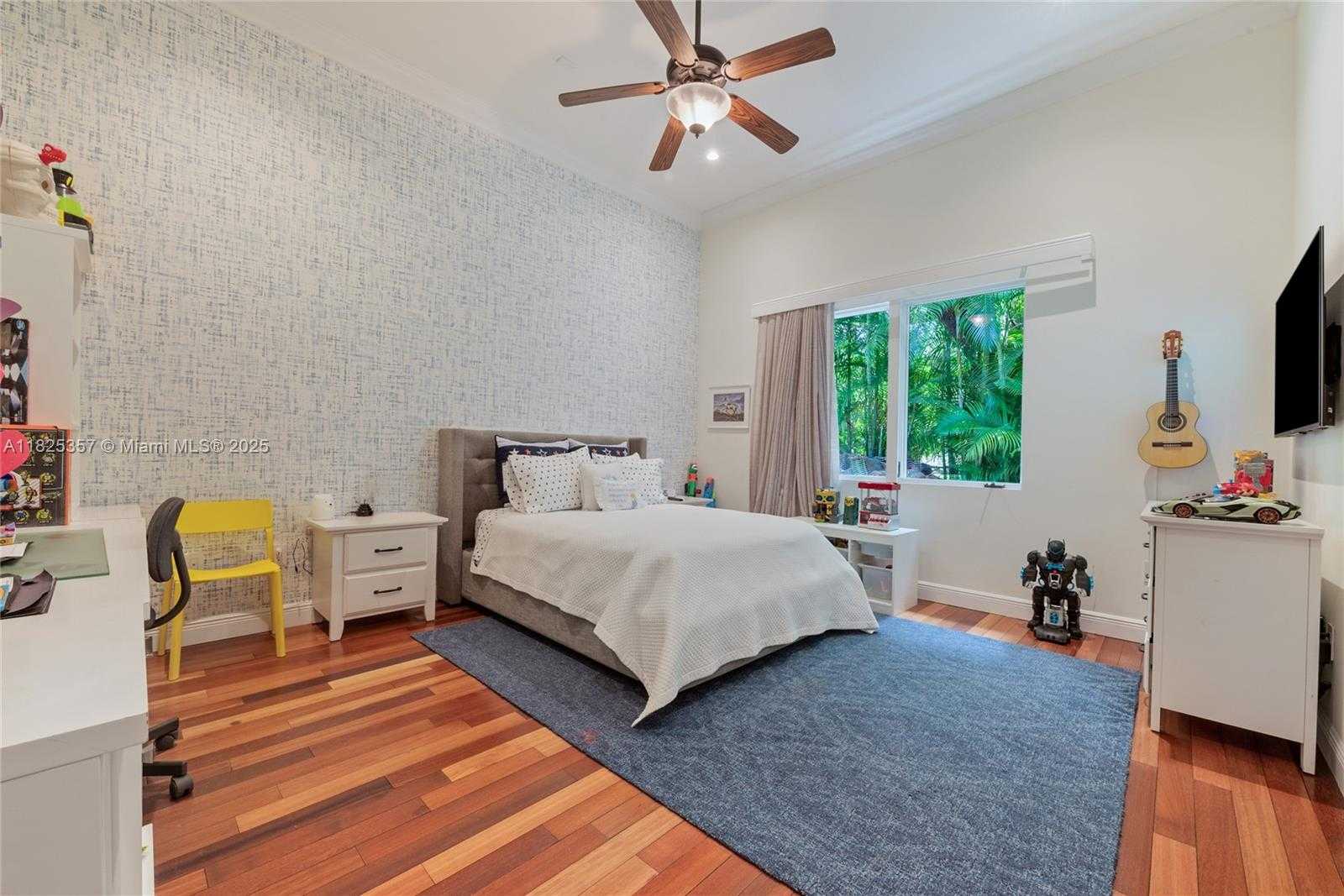 Small Image of 7405 SOUTH WEST 104TH ST, Pinecrest Number 19