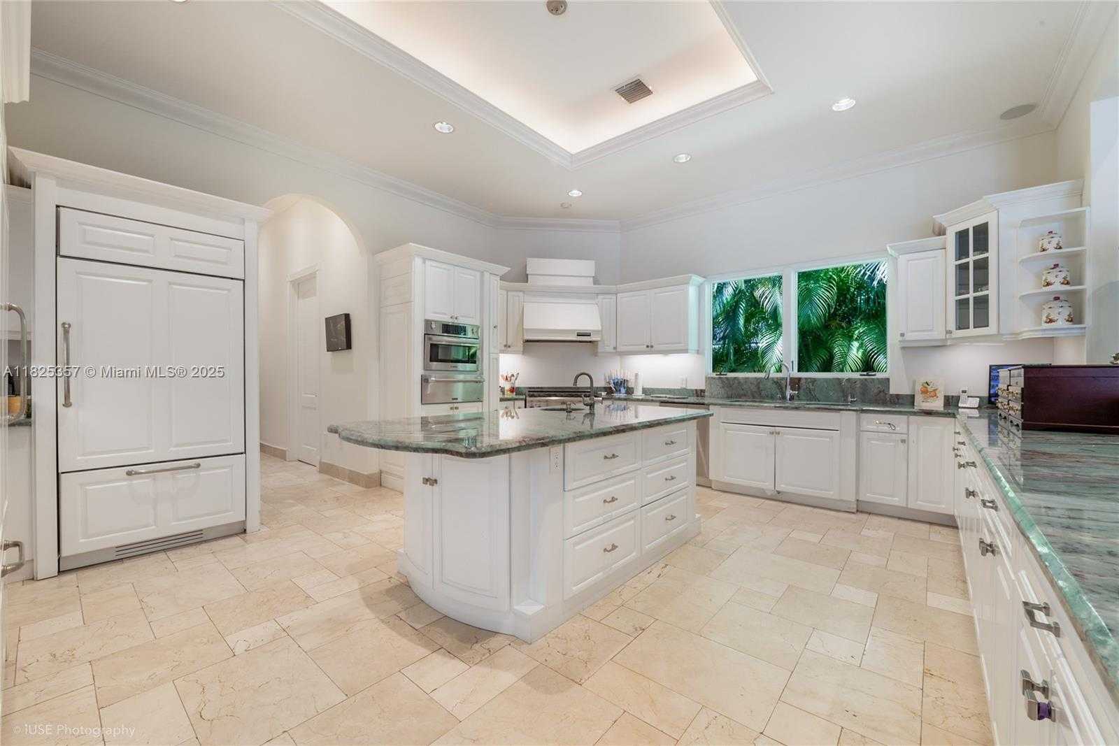 Small Image of 7405 SOUTH WEST 104TH ST, Pinecrest Number 9