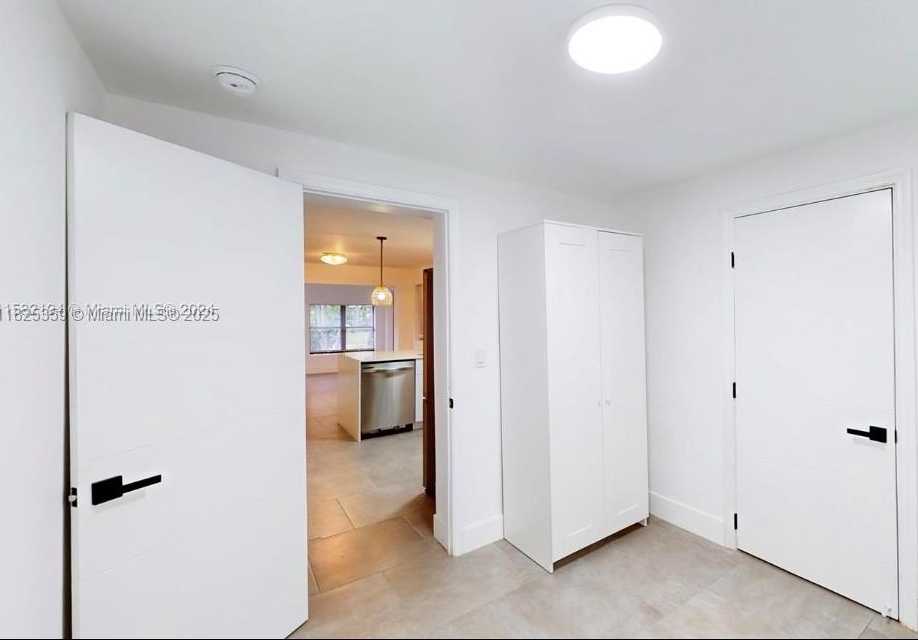 Small Image of 2529 NORTH EAST 181ST ST #1, North Miami Beach Number 9