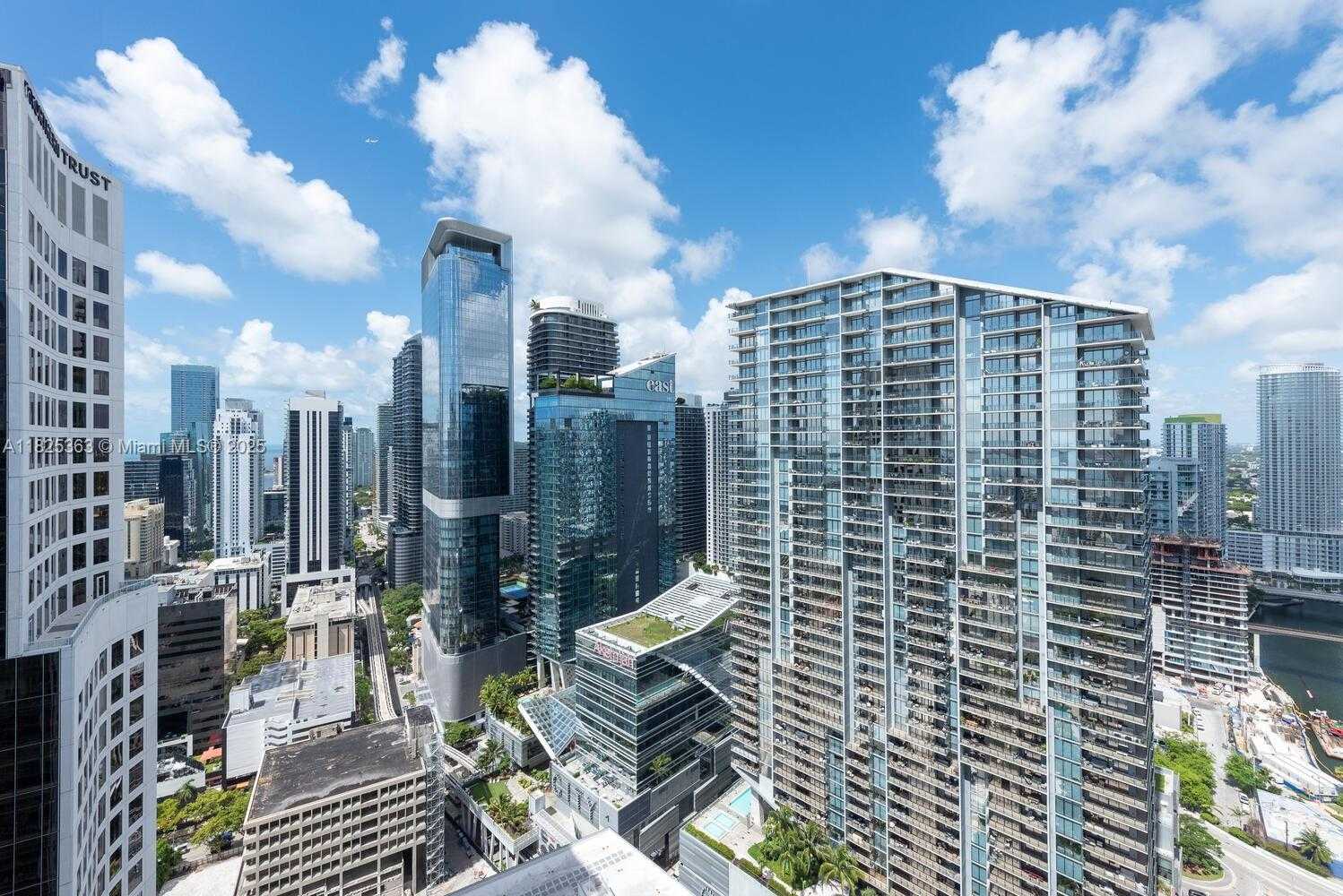 Small Image of 55 SOUTH EAST 6TH ST #4308, Miami Number 4