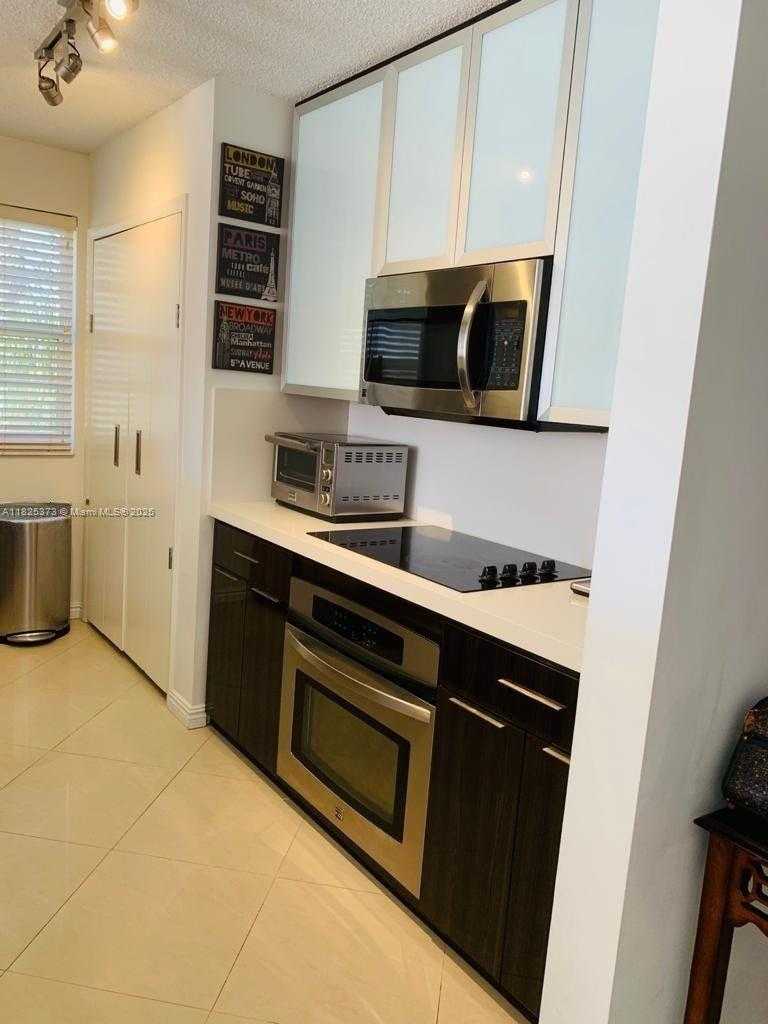 Small Image of 19999 EAST COUNTRY CLUB DR #1407, Aventura Number 6