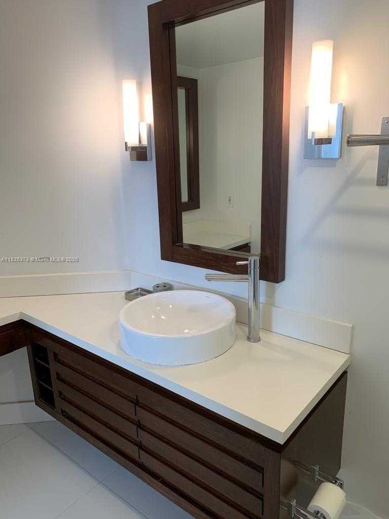 Small Image of 19999 EAST COUNTRY CLUB DR #1407, Aventura Number 8