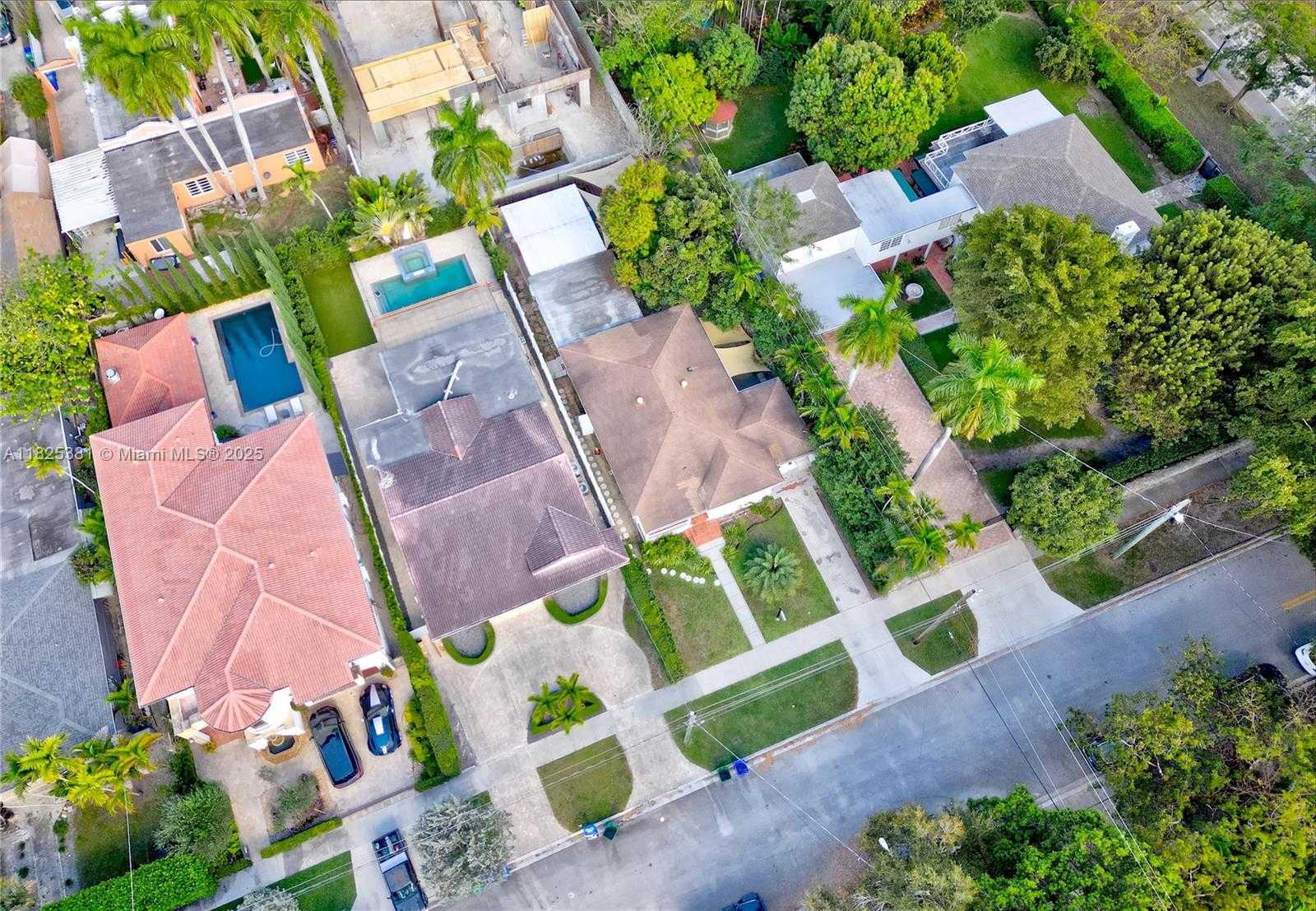 Small Image of 33 SOUTH WEST 20TH RD #., Miami Number 32