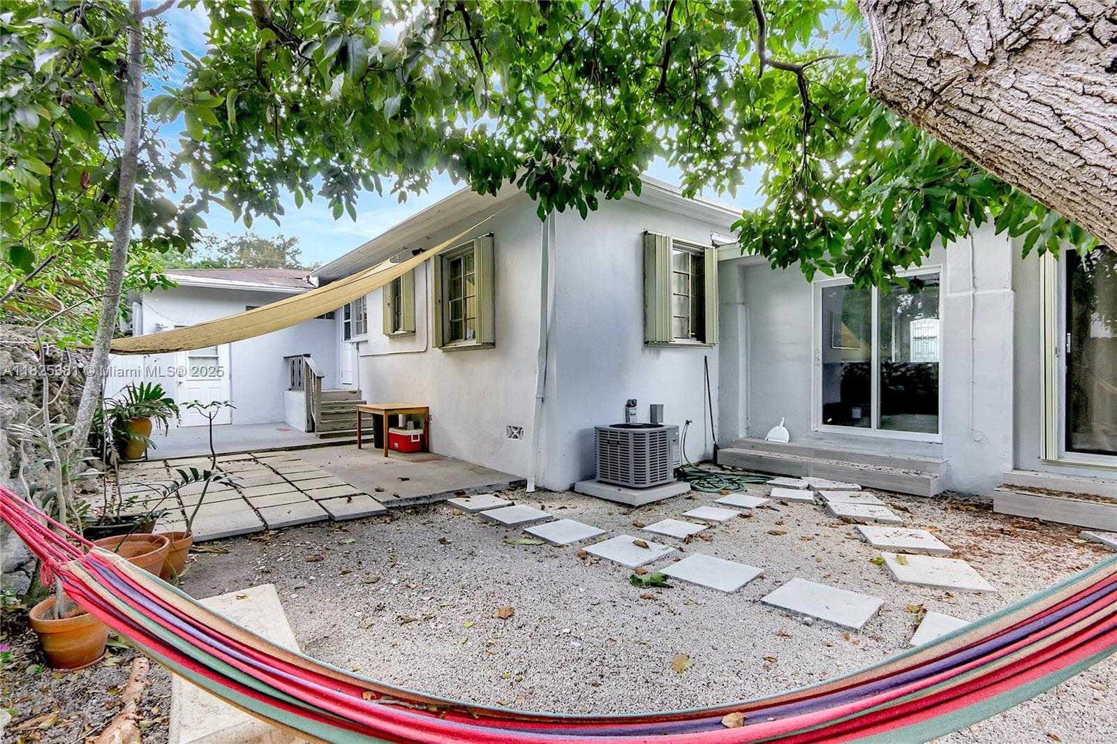 Small Image of 33 SOUTH WEST 20TH RD #., Miami Number 7