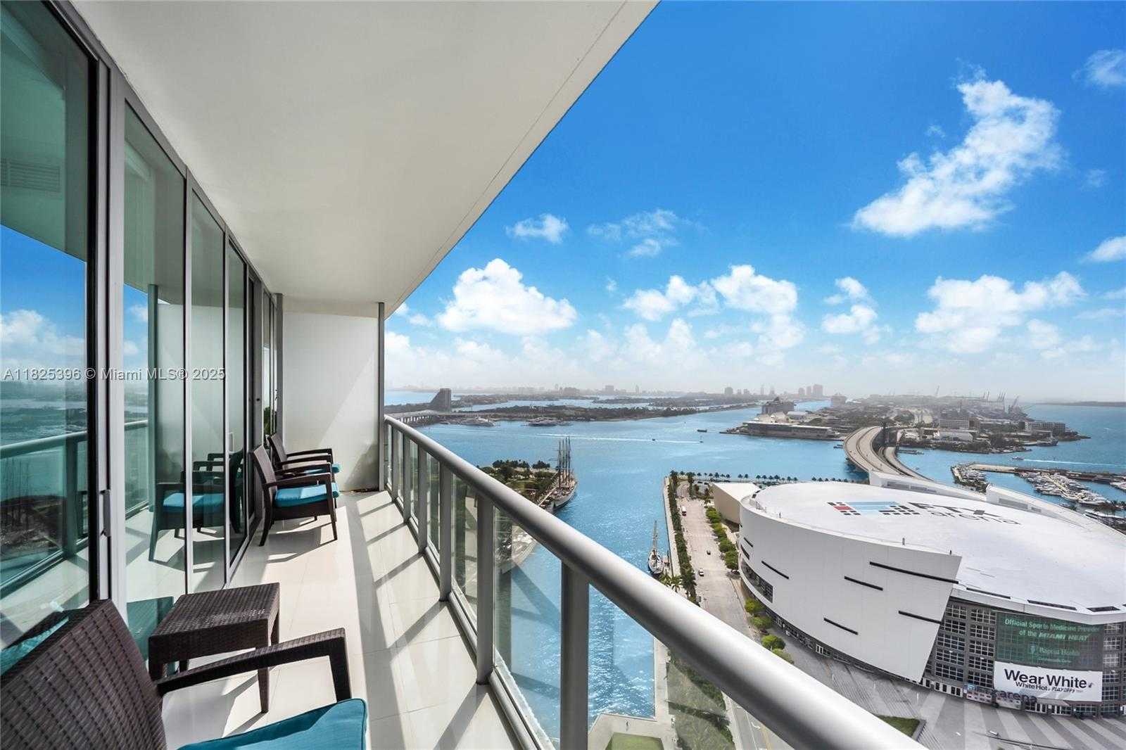 Small Image of 888 BISCAYNE BLVD #3005, Miami Number 14
