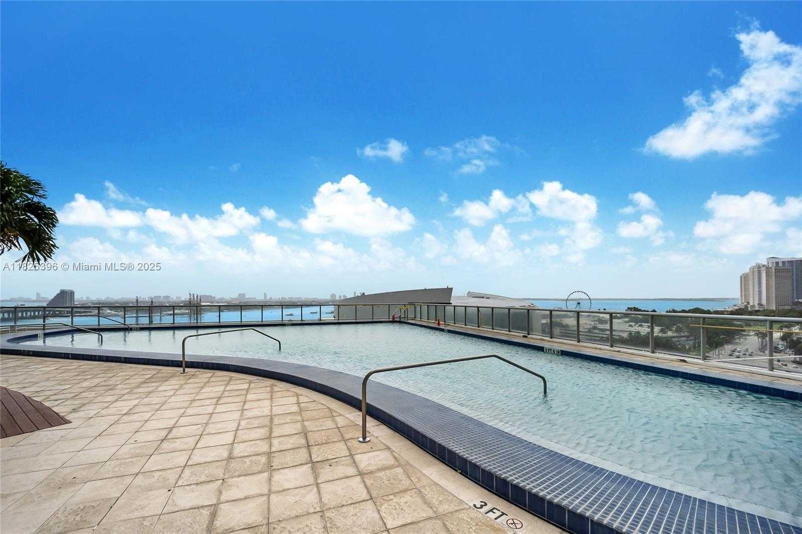 Small Image of 888 BISCAYNE BLVD #3005, Miami Number 15
