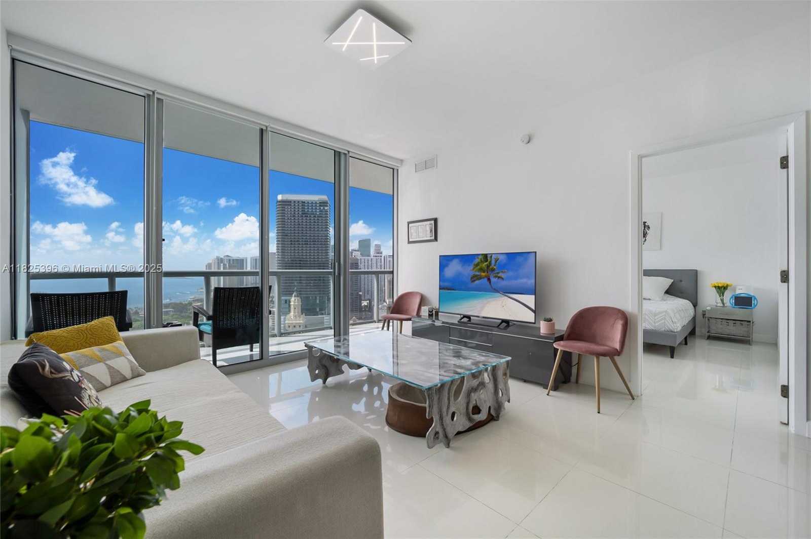 Small Image of 888 BISCAYNE BLVD #3005, Miami Number 5