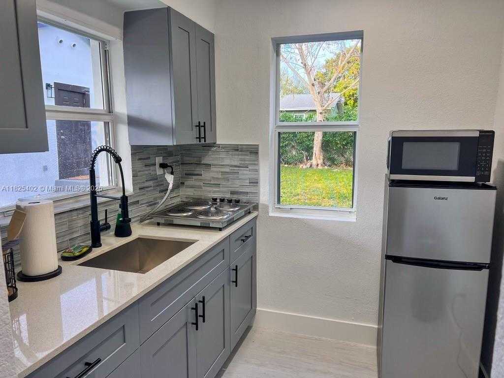 Small Image of 1027 NORTH WEST 55TH ST #1, Miami Number 13