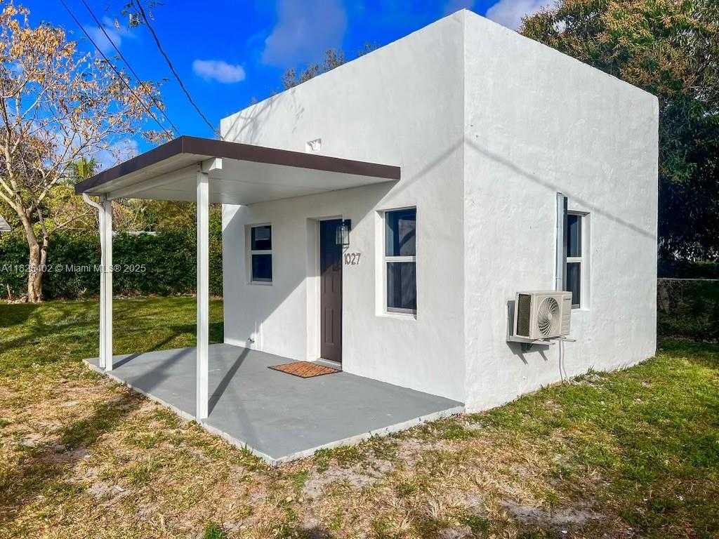 Small Image of 1027 NORTH WEST 55TH ST #1, Miami Number 17