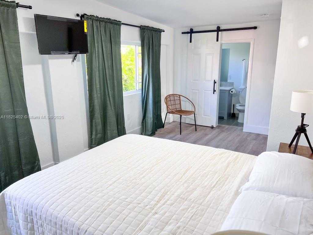 Small Image of 1027 NORTH WEST 55TH ST #1, Miami Number 26