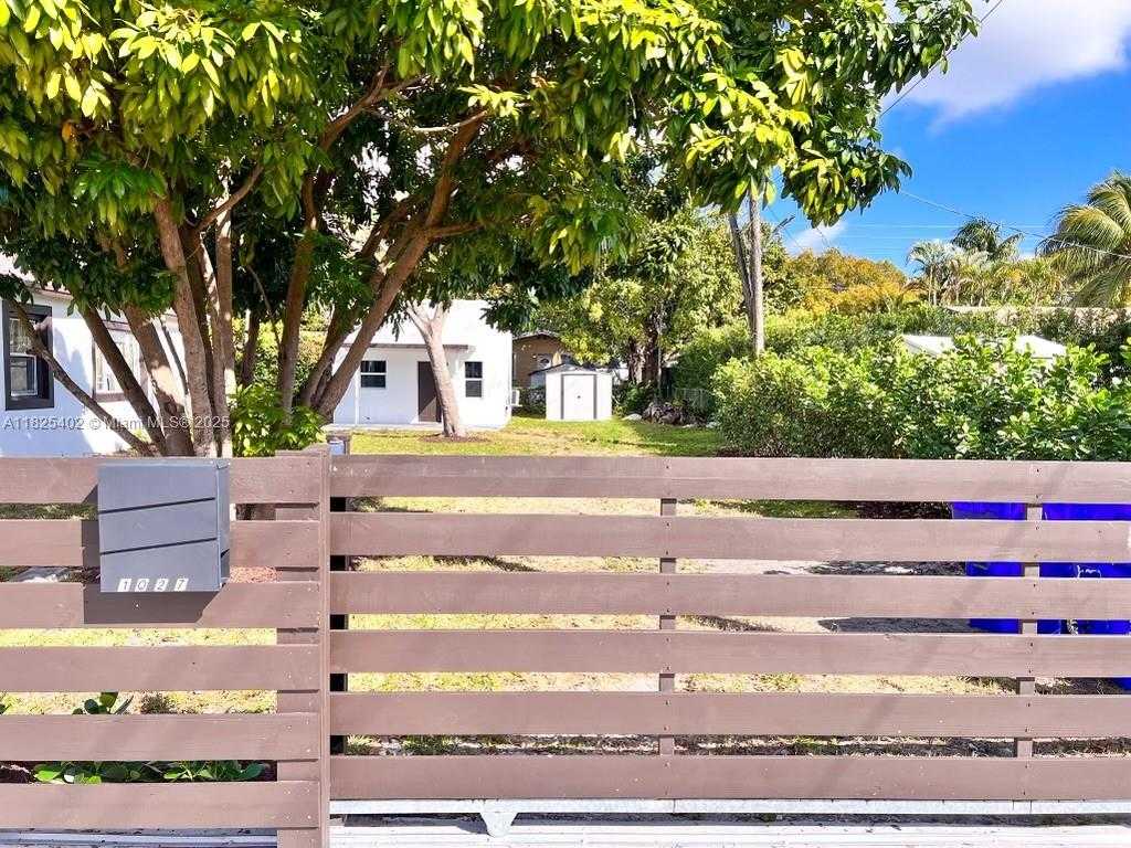 Small Image of 1027 NORTH WEST 55TH ST #1, Miami Number 27