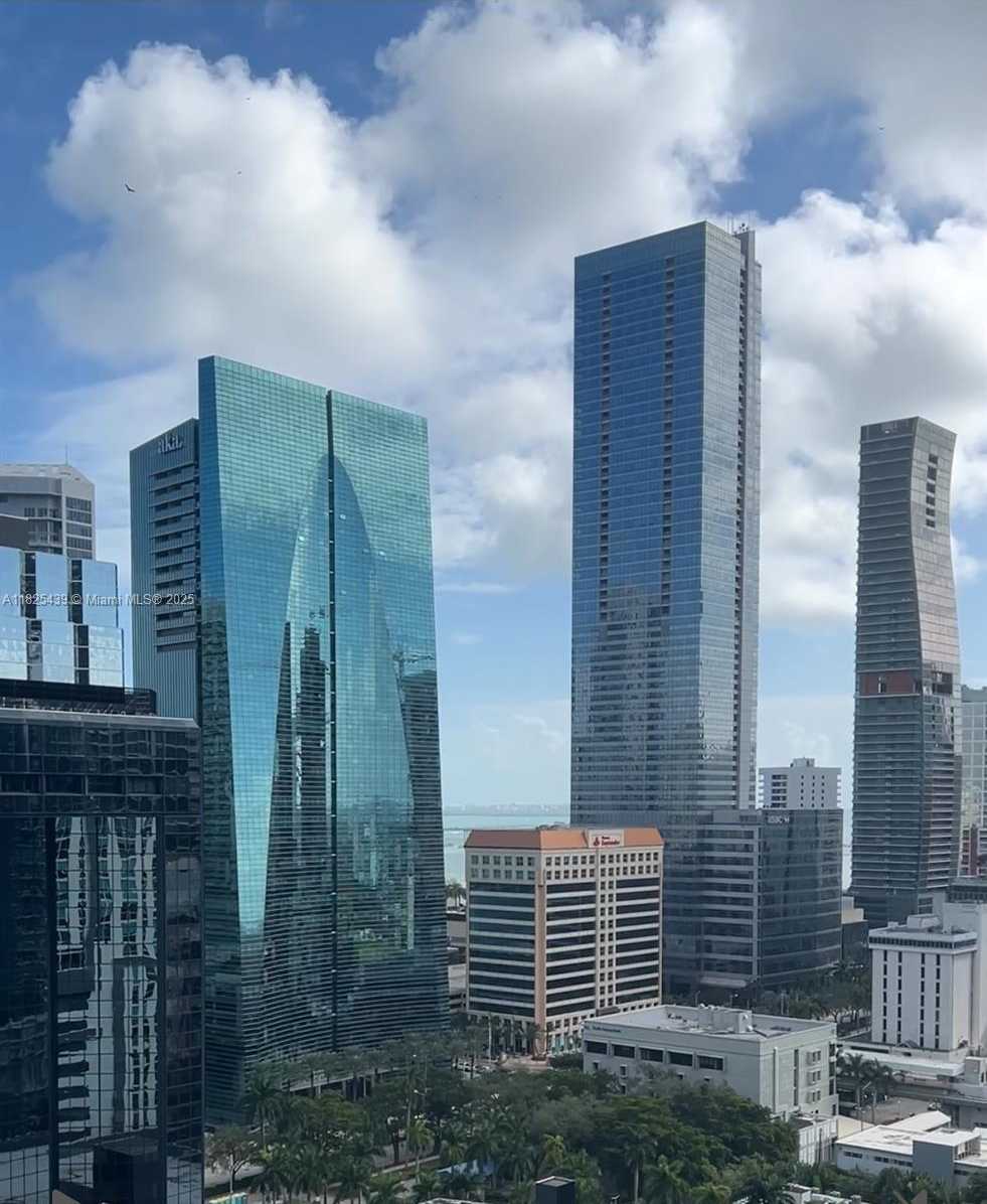 Small Image of 1100 SOUTH MIAMI AVE #2002, Miami Number 28