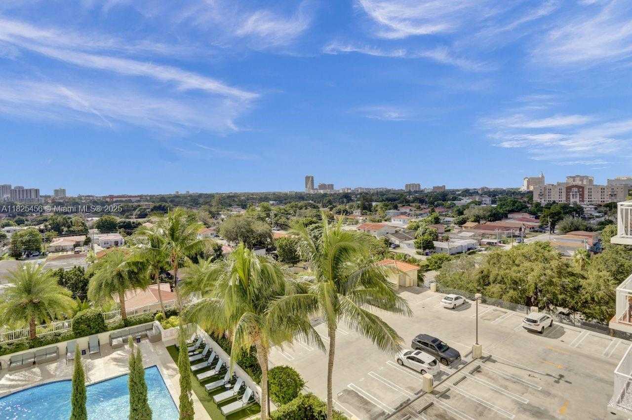 Small Image of 3000 CORAL WAY #808, Miami Number 33
