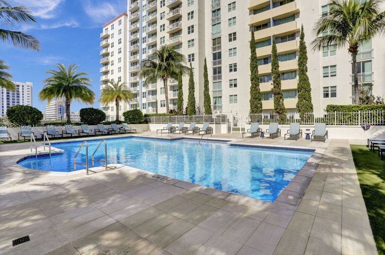 Small Image of 3000 CORAL WAY #808, Miami Number 41