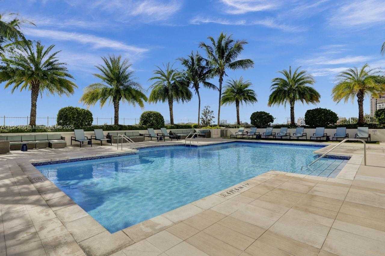 Small Image of 3000 CORAL WAY #808, Miami Number 42