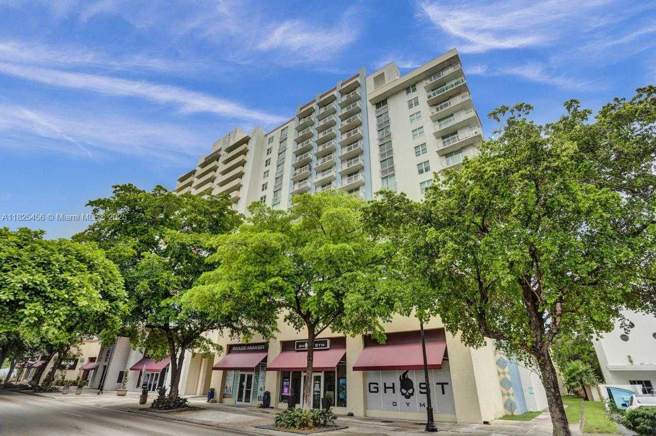 Small Image of 3000 CORAL WAY #808, Miami Number 49