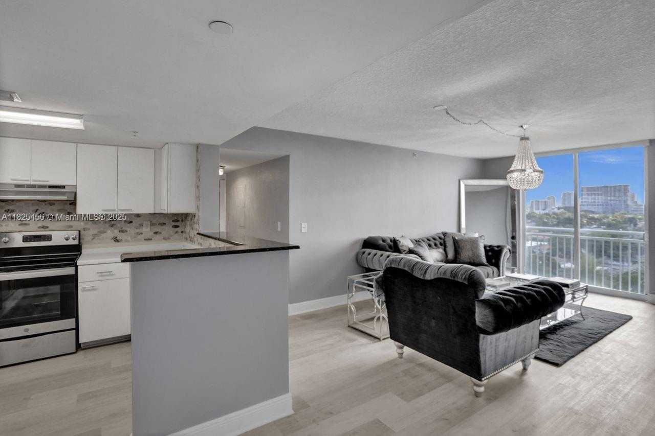 Small Image of 3000 CORAL WAY #808, Miami Number 6