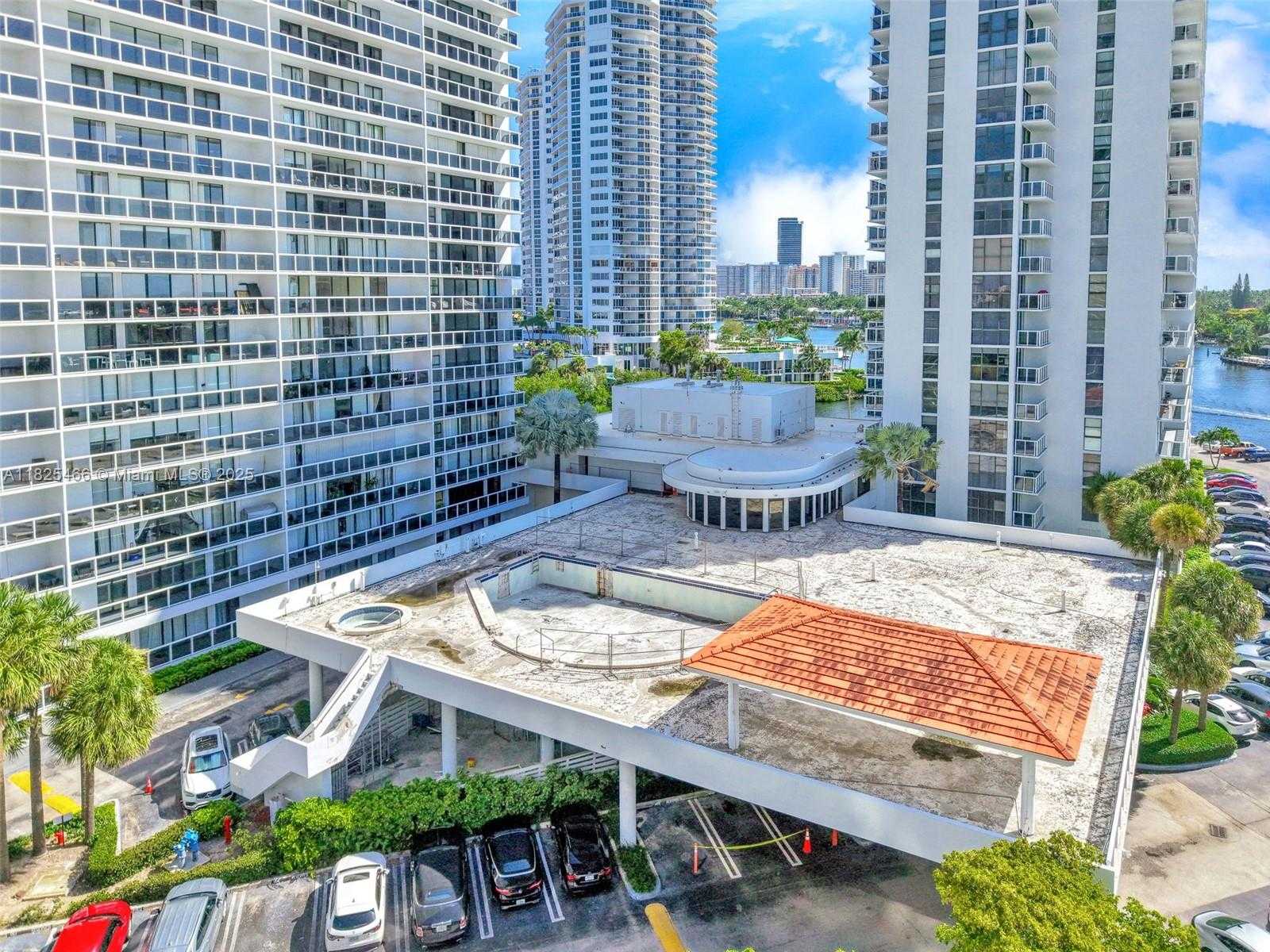 Small Image of 20505 EAST COUNTRY CLUB DR #2039, Aventura Number 49