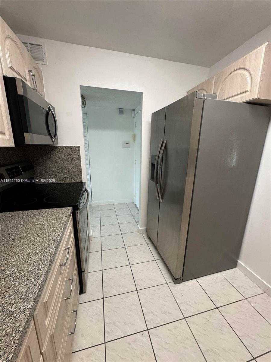Small Image of 7787 SOUTH WEST 86TH ST #E-106, Miami Number 3