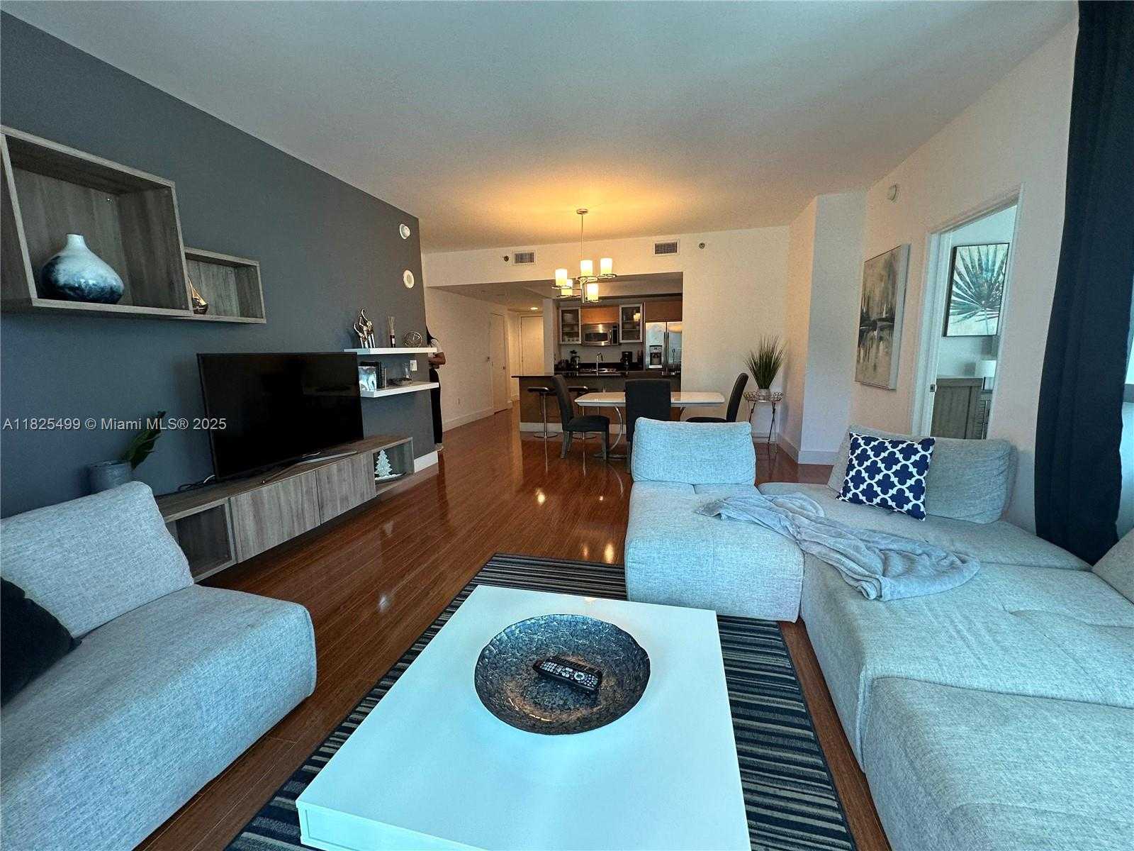 Small Image of 951 BRICKELL AVE #510, Miami Number 13