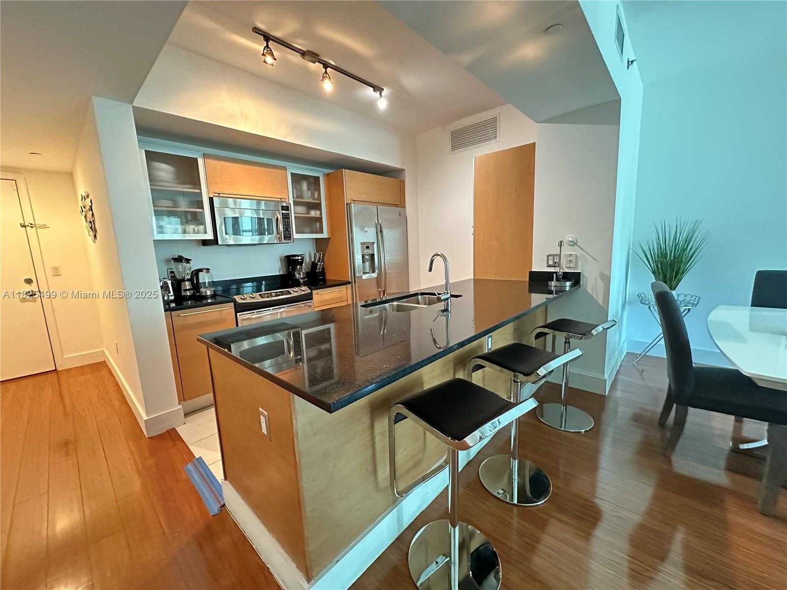 Small Image of 951 BRICKELL AVE #510, Miami Number 9