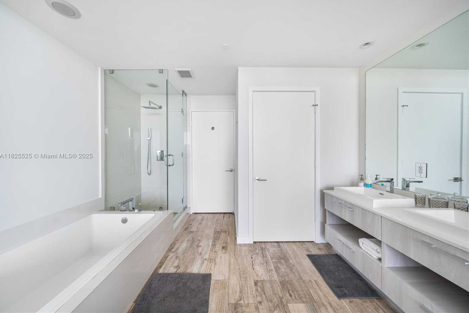 Small Image of 650 NORTH EAST 32ND ST #PH5003, Miami Number 26