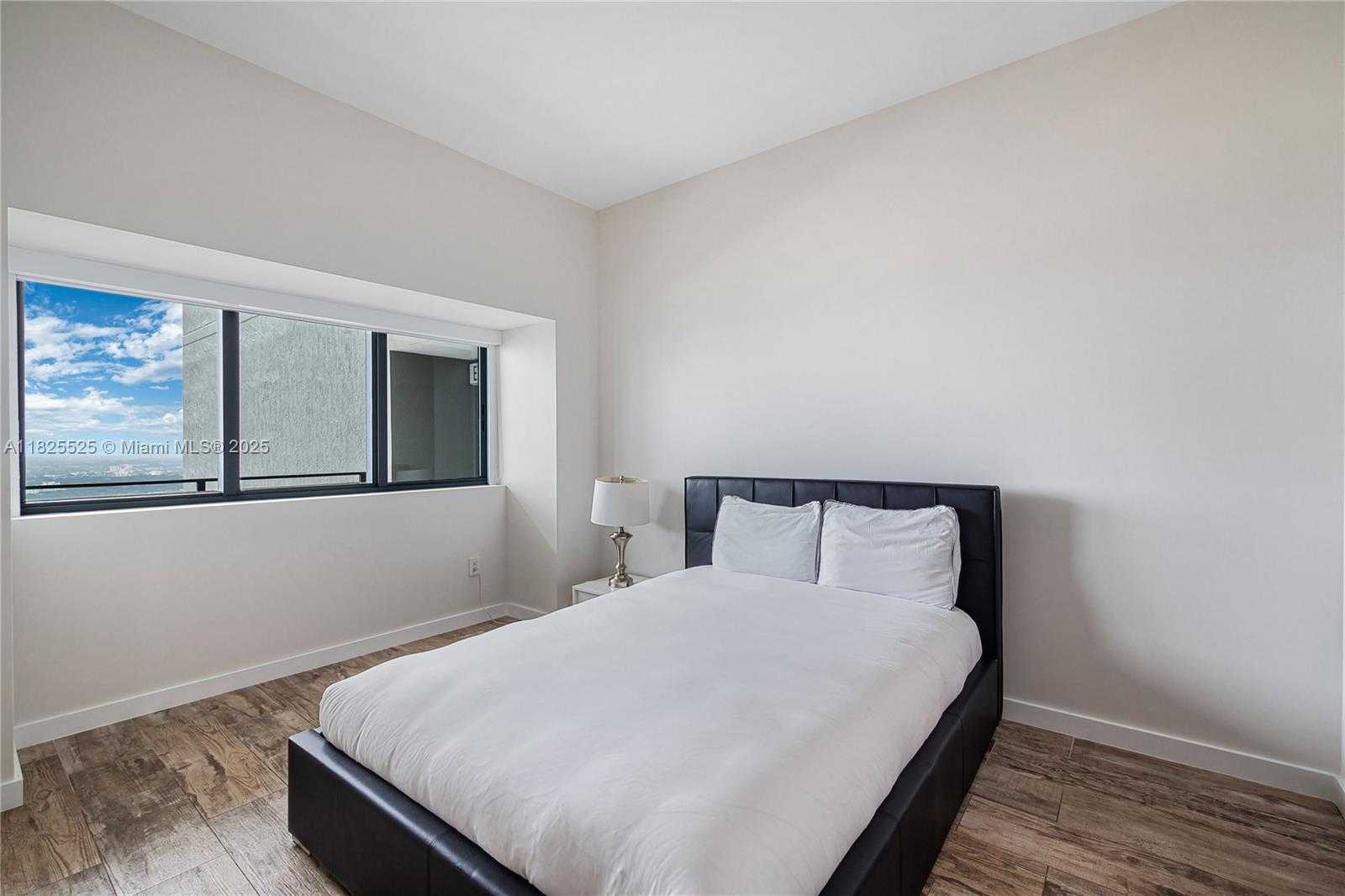 Small Image of 650 NORTH EAST 32ND ST #PH5003, Miami Number 28