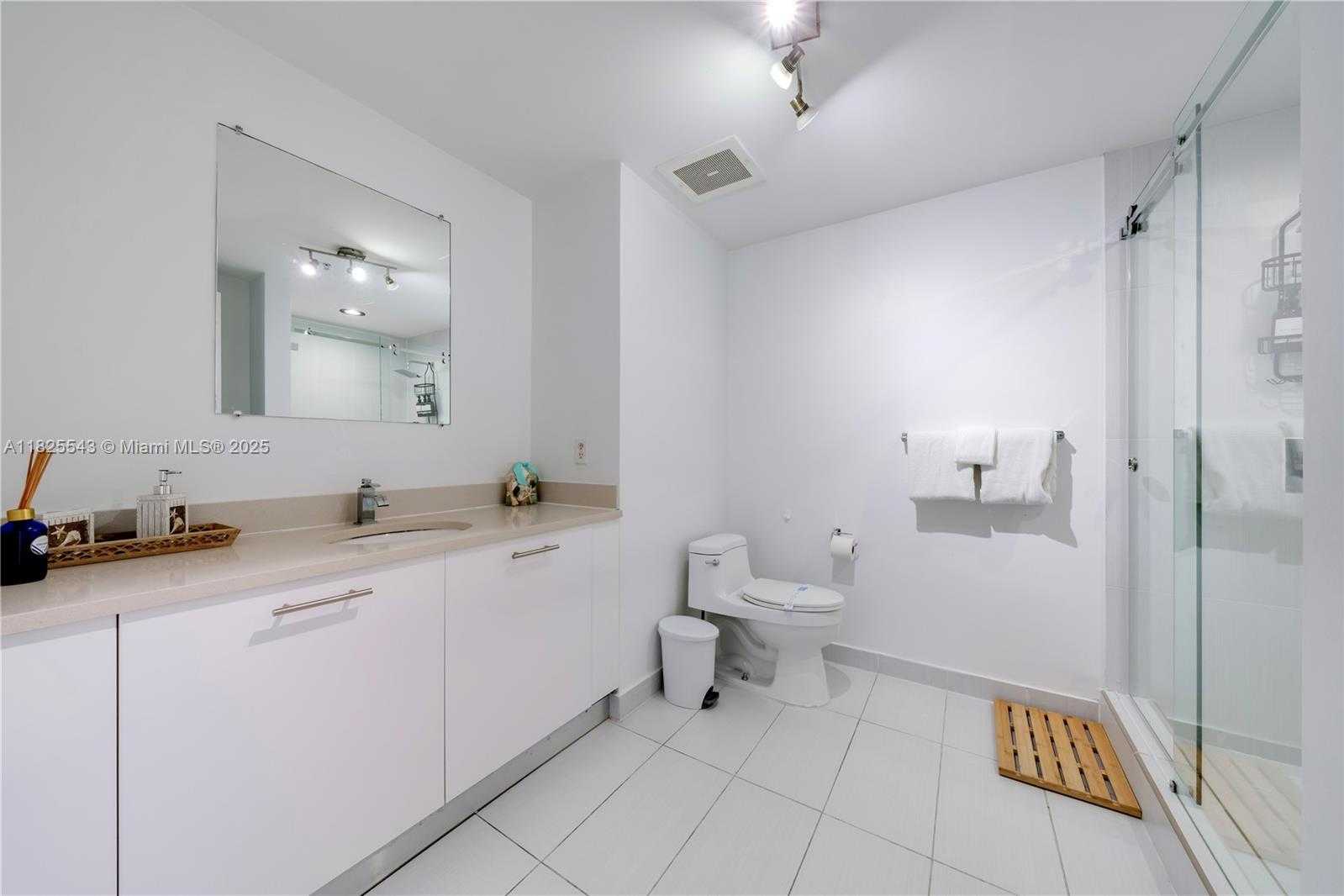 Small Image of 3250 NORTH EAST 1ST AVE #1016, Miami Number 16