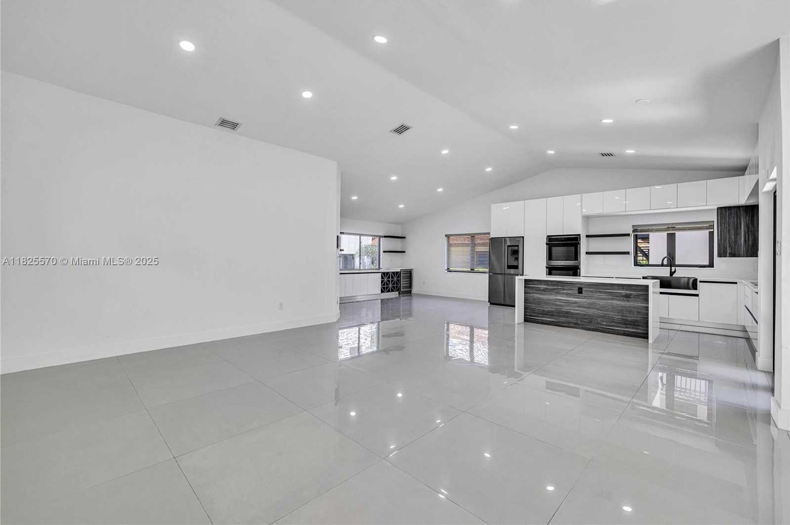 Small Image of 1205 WALLACE ST, Coral Gables Number 15