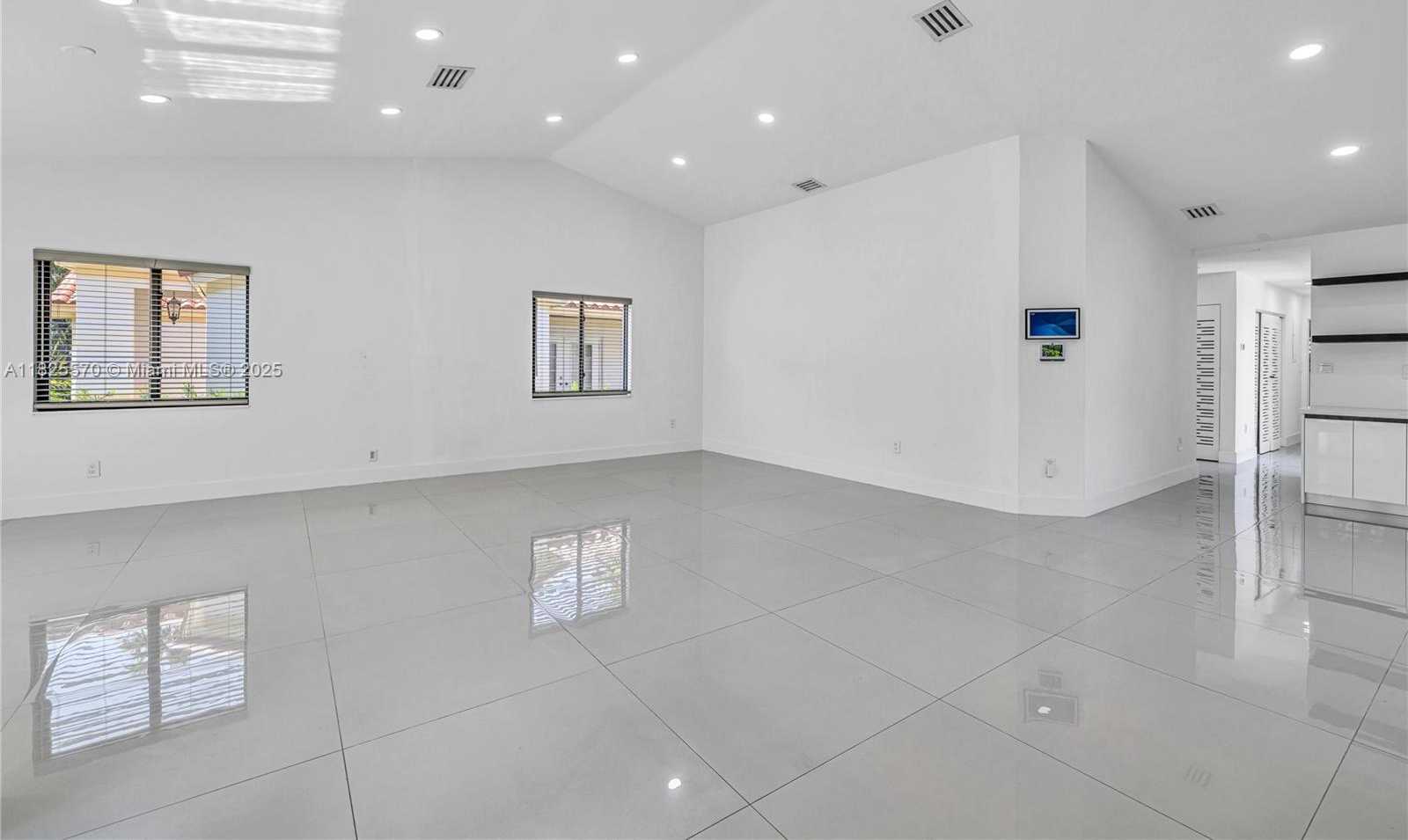 Small Image of 1205 WALLACE ST, Coral Gables Number 16