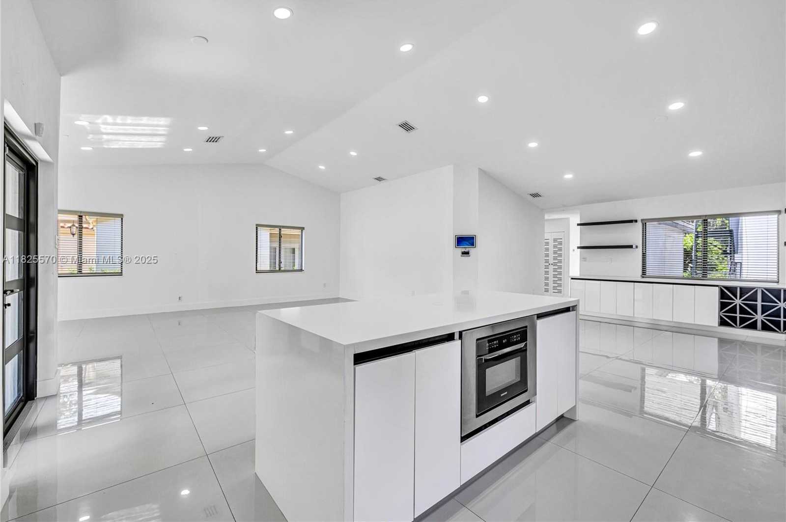 Small Image of 1205 WALLACE ST, Coral Gables Number 18
