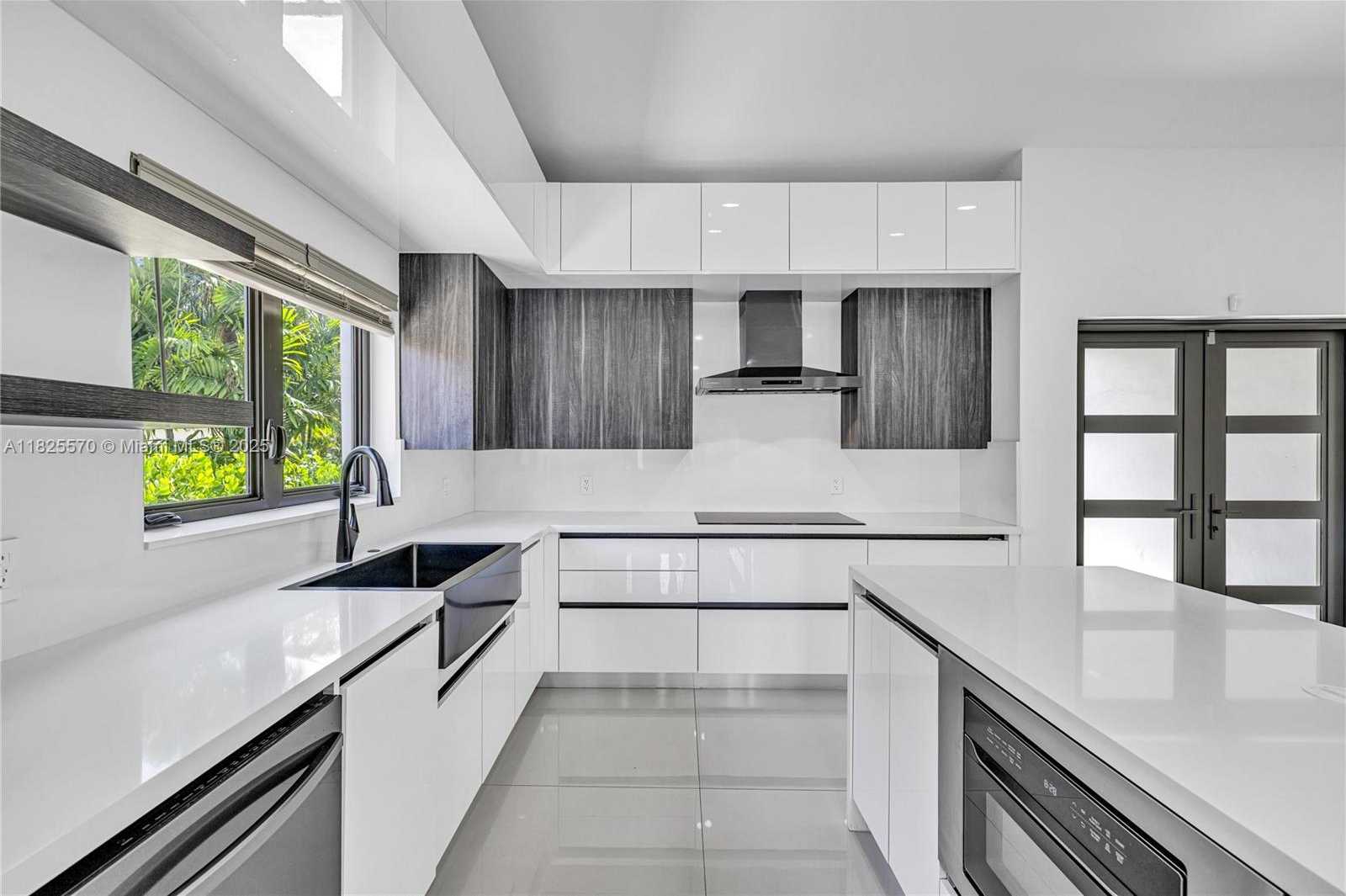 Small Image of 1205 WALLACE ST, Coral Gables Number 19