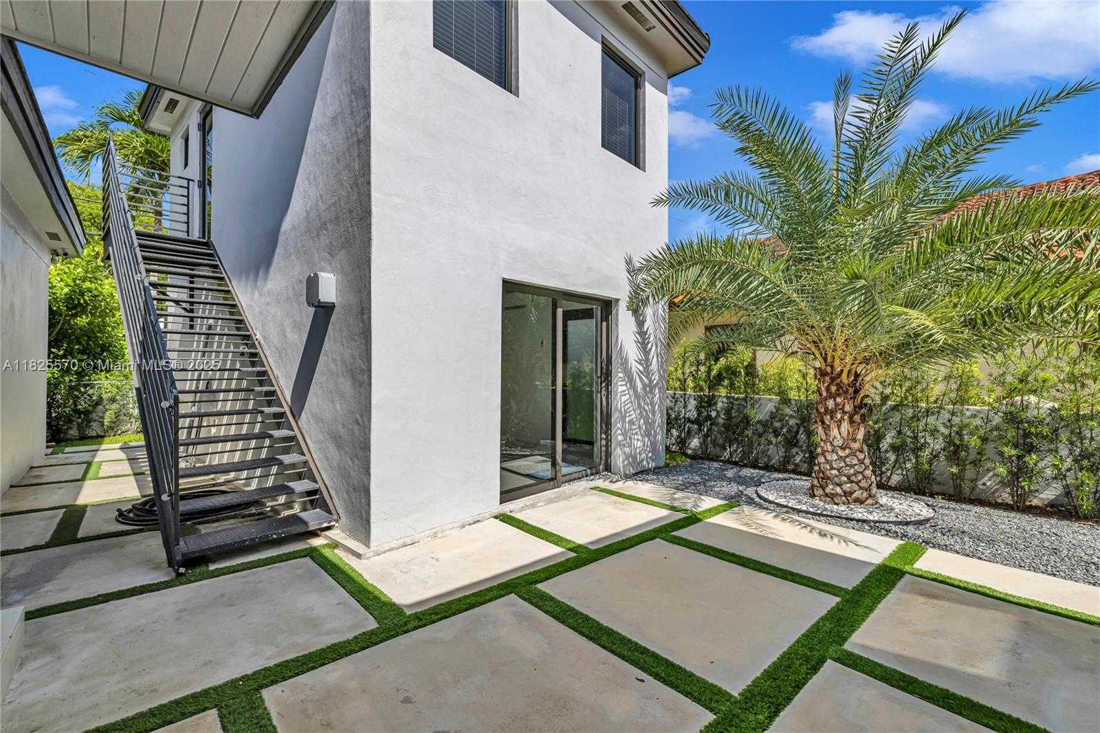 Small Image of 1205 WALLACE ST, Coral Gables Number 38