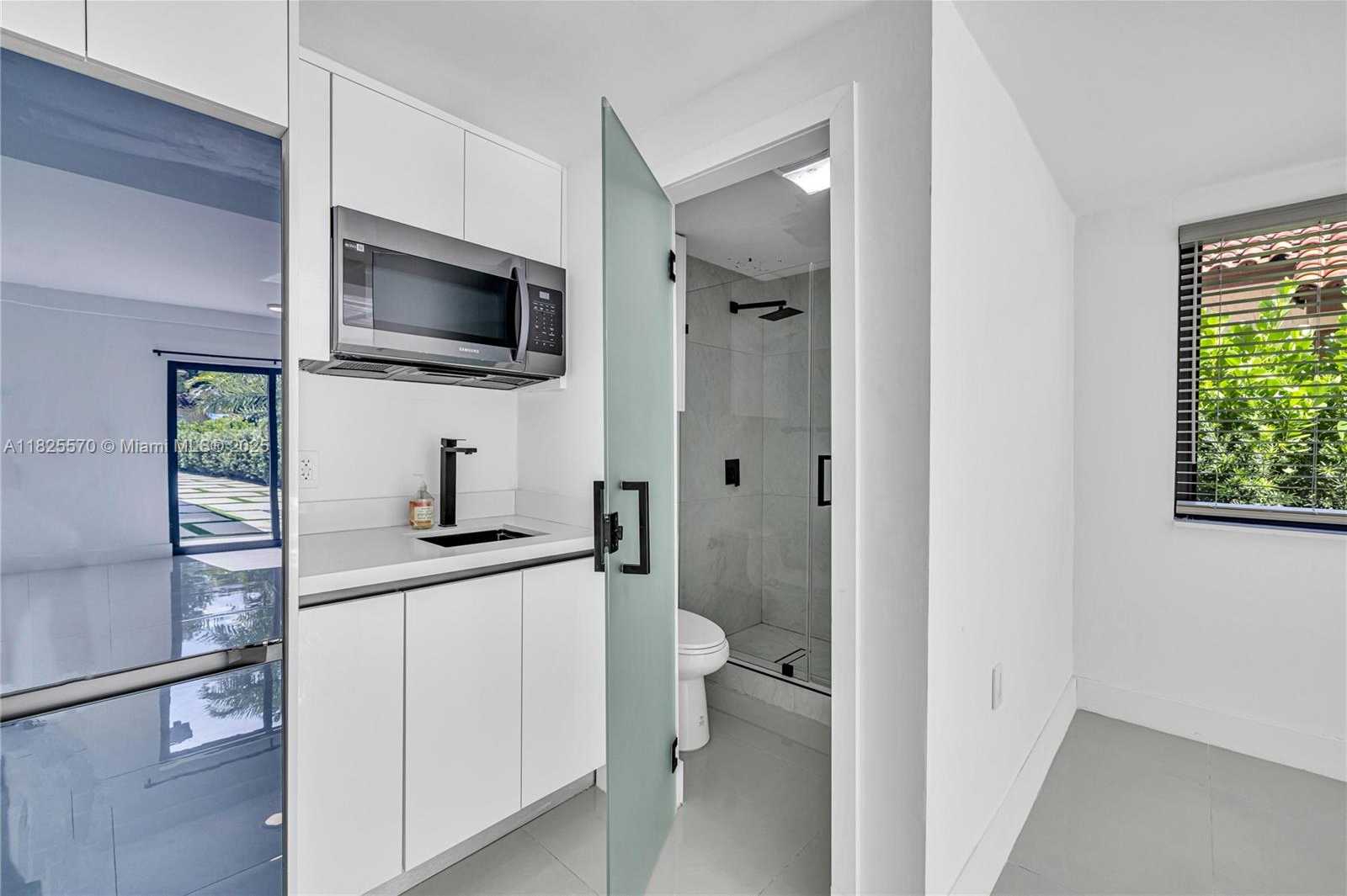 Small Image of 1205 WALLACE ST, Coral Gables Number 41