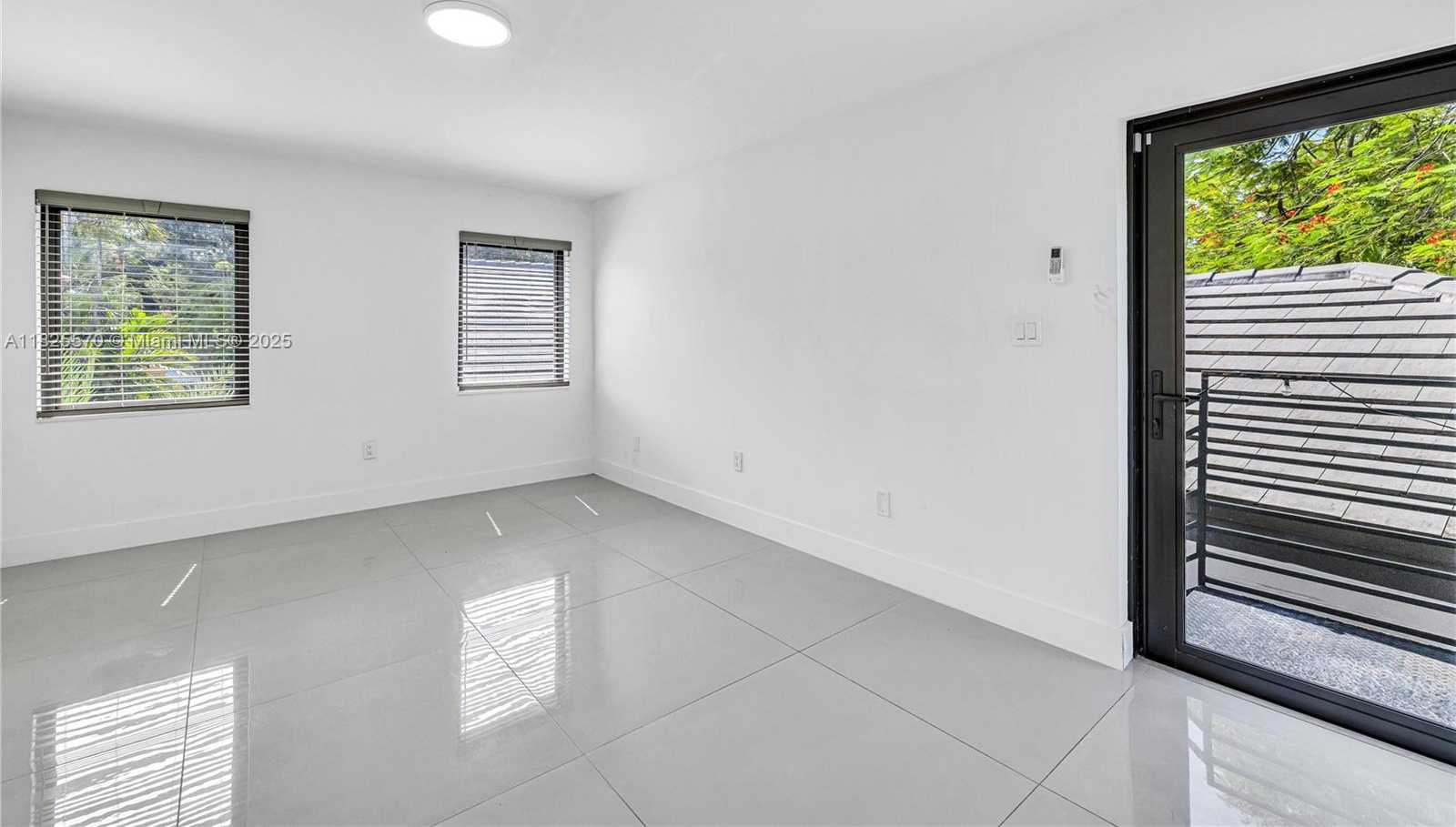 Small Image of 1205 WALLACE ST, Coral Gables Number 44