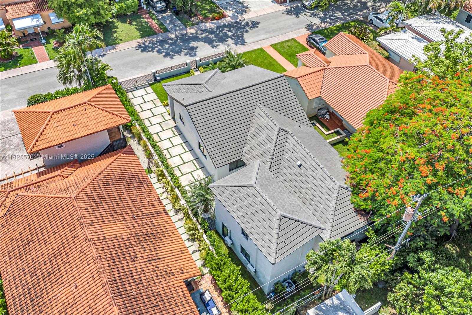 Small Image of 1205 WALLACE ST, Coral Gables Number 53