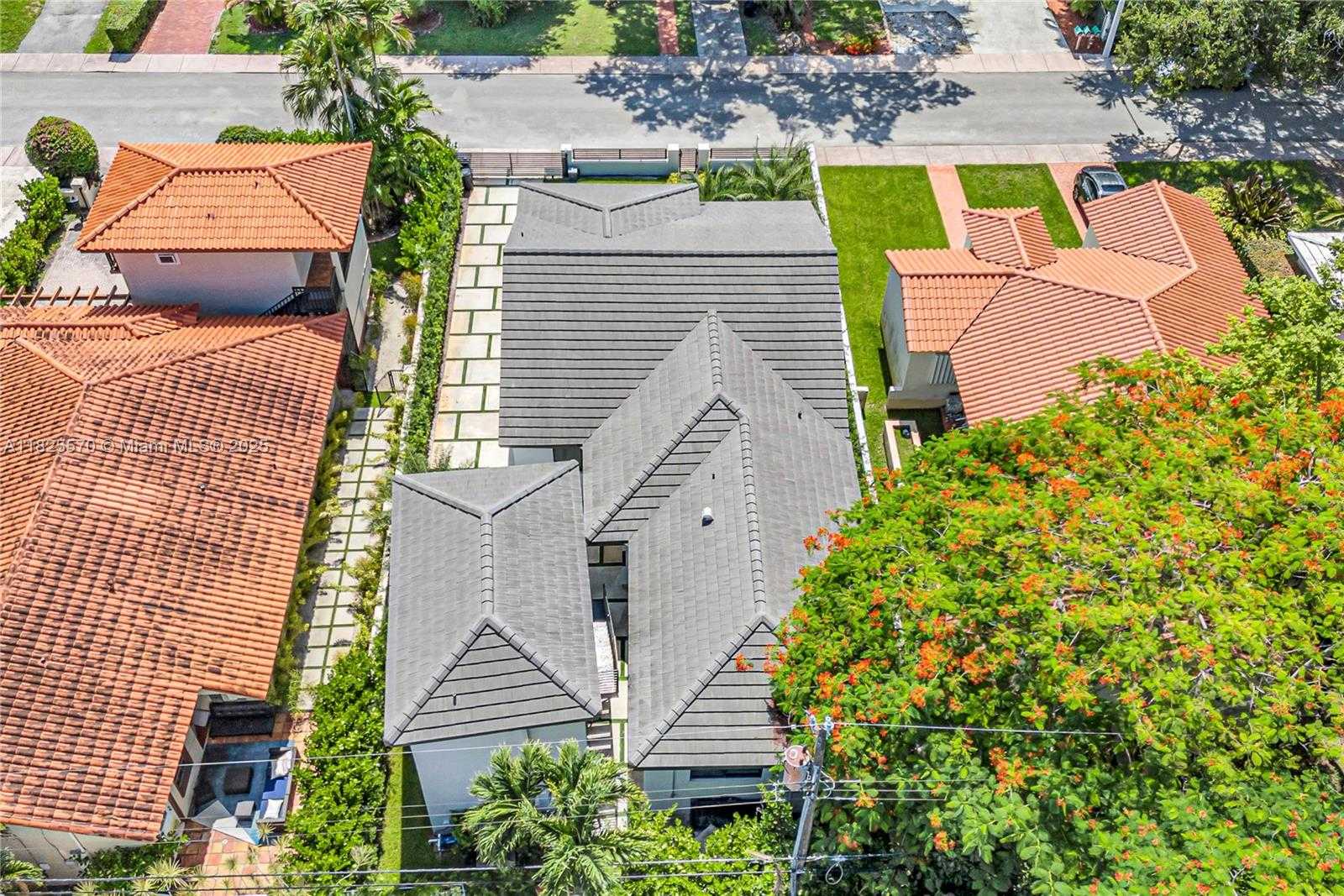 Small Image of 1205 WALLACE ST, Coral Gables Number 54