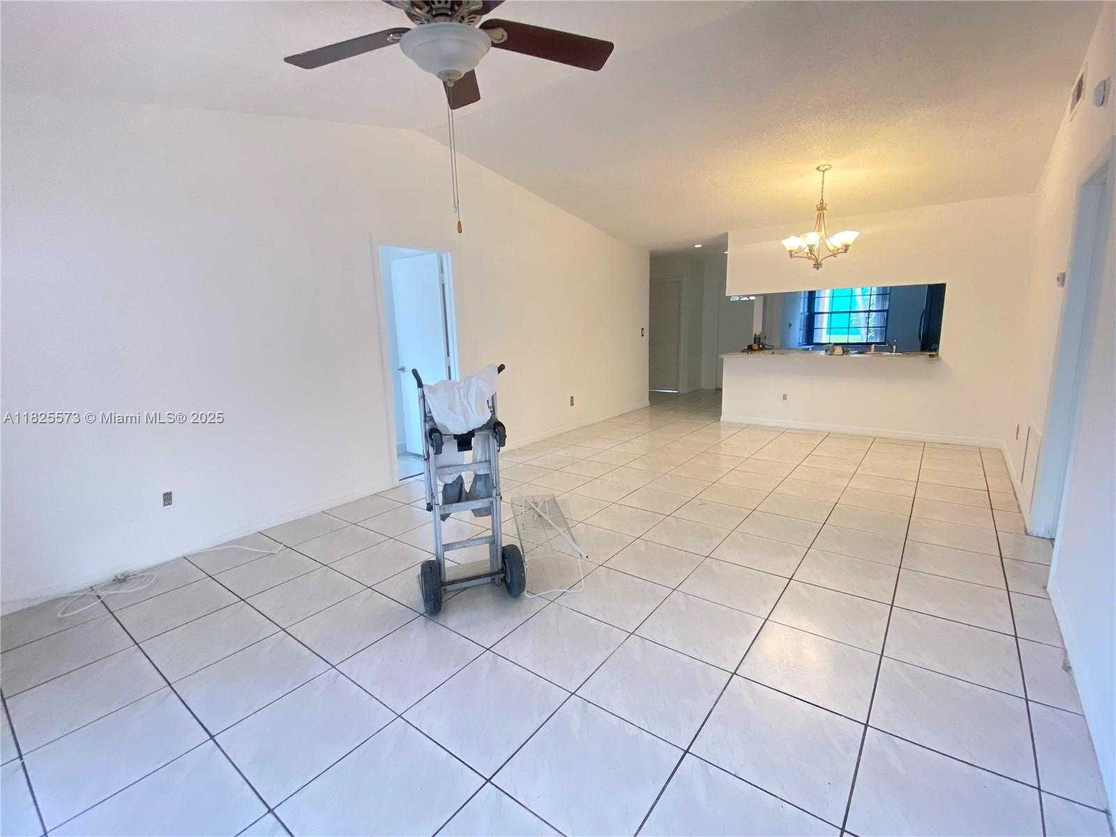 Small Image of 13337 SOUTH WEST 114TH PL, Miami Number 2