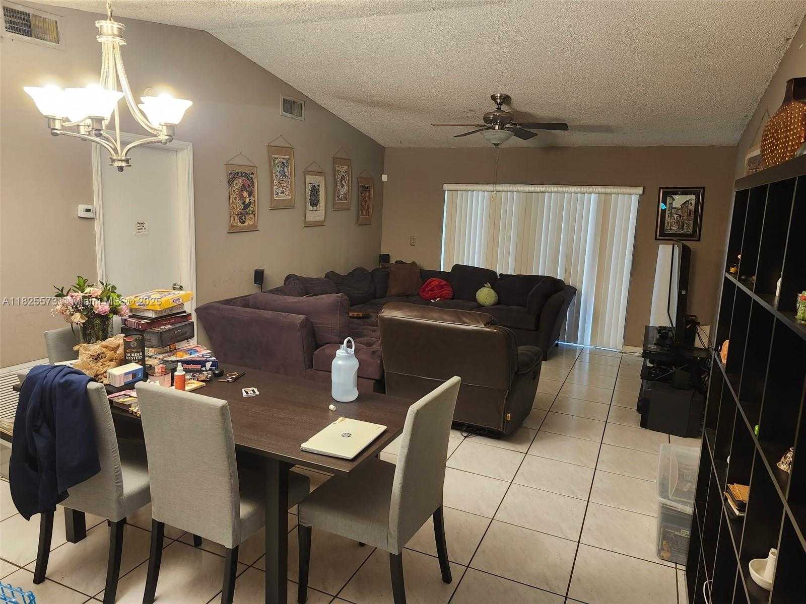Small Image of 13337 SOUTH WEST 114TH PL, Miami Number 3