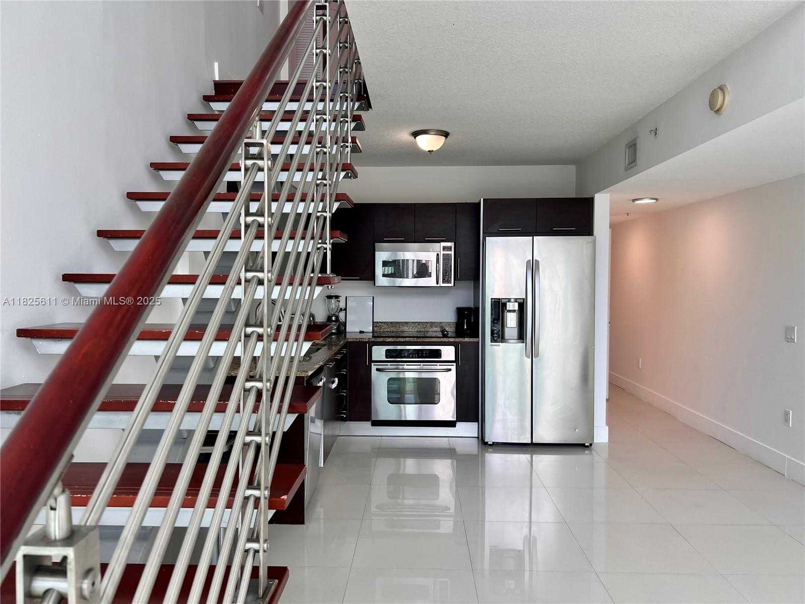 Small Image of 41 SOUTH EAST 5TH ST #2003, Miami Number 3