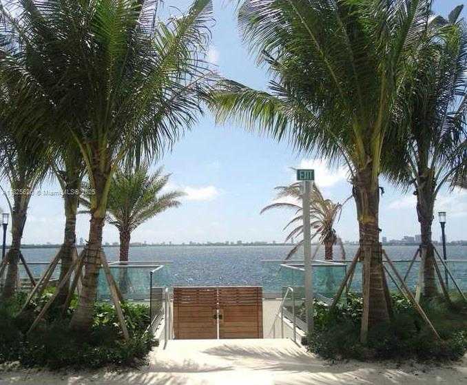 Small Image of 2900 NORTH EAST 7 AV #PH4606, Miami Number 19