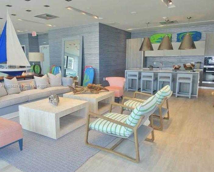 Small Image of 2900 NORTH EAST 7 AV #PH4606, Miami Number 7
